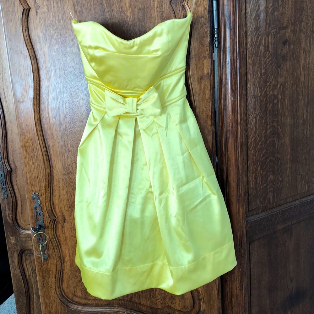 Vintage Yellow strapless satin dress size 5